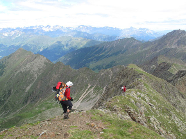 Gudrun und Christoph auf Weg 2 zwischen Alplerspitz und Hühnerspielalm (3. Juli)