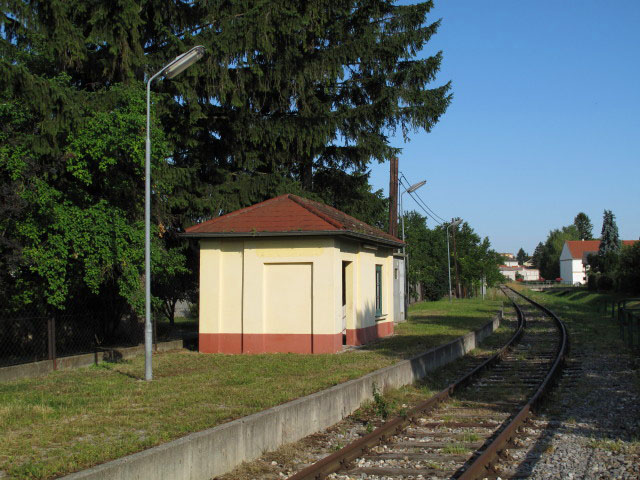 Haltestelle Pirawarth