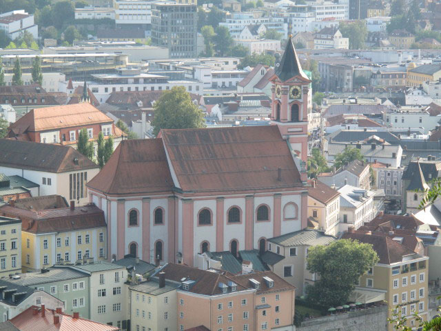 Pfarrkirche St. Paul von der Veste Oberhaus aus