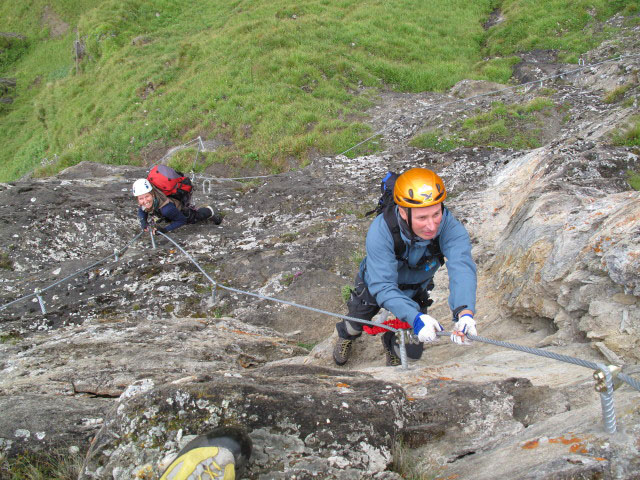 &Uuml;bungsklettersteig Kleine Scharte: Sonja und Erich bei der Gabelung (13. Aug.)