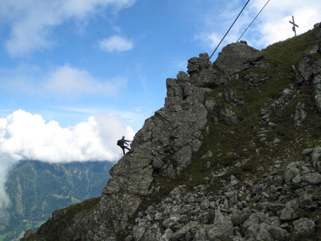 Familienklettersteig Hirschkarspitze: Erich am Ausstiegsgrat (13. Aug.)