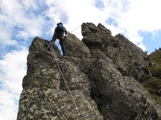 Familienklettersteig Hirschkarspitze: Erich am Ausstiegsgrat (13. Aug.)