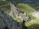 Familienklettersteig Hirschkarspitze: Sonja in der leichten Variante am zweiten Turm (13. Aug.)