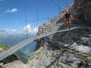 Braunwald-Klettersteig: Andreas auf der Charlotte Bridge im roten Rundgang