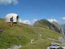 Braunwald-Klettersteig: Andreas bei der Schutzhütte im roten Rundgang