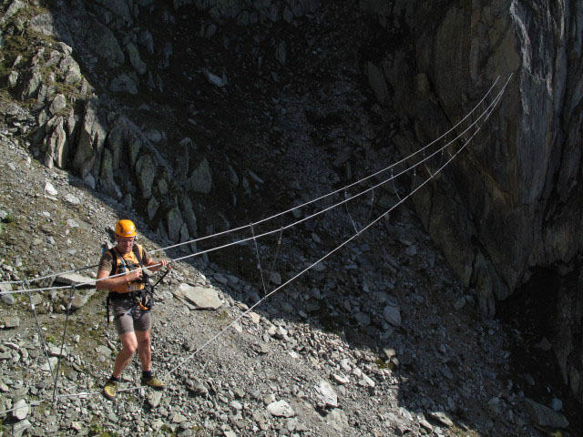 Eggishorn-Klettersteig: Andreas auf der 3-Seil-Br&uuml;cke