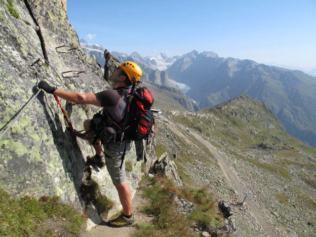 Eggishorn-Klettersteig: Axel auf der Mauerl&auml;ufer-Platte