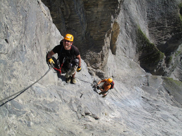 Leukerbad-Klettersteig: Axel und Andreas zwischen Abzweigung und H&ouml;hle