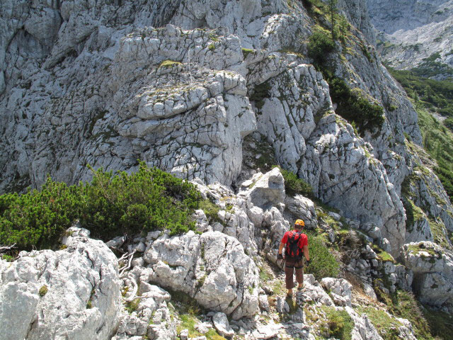 Hochkogel-Klettersteig: Axel am Abstieg vom Mittleren Rauher Kogel