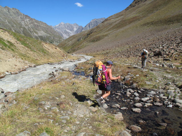 Gudrun und Christoph am Offenbacher Höhenweg zwischen Die Löcher und Rifflsee (11. Sep.)