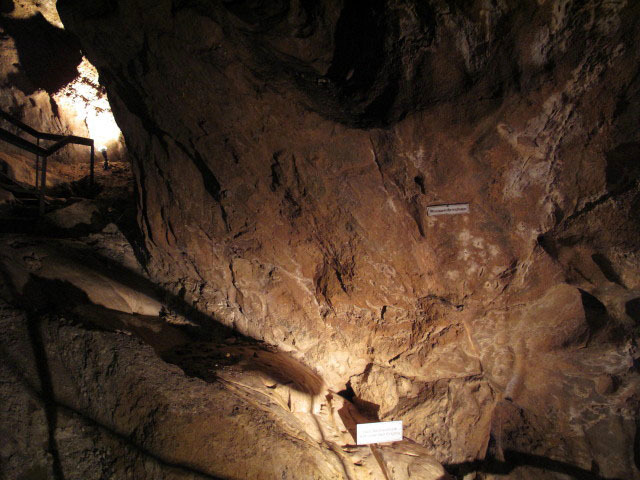 Hans Neubauerhalle in der Nixhöhle