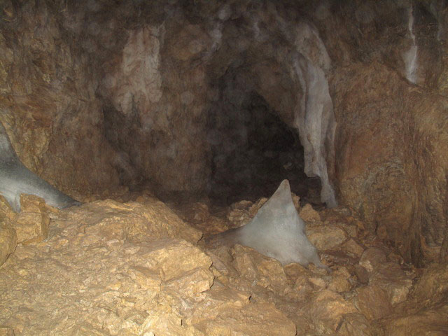 Grottes de Naye