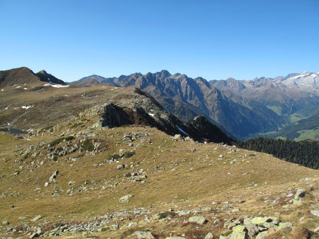 Pfunderer H&ouml;henweg zwischen B&auml;rentaler Spitze und Putzenh&ouml;he (1. Okt.)