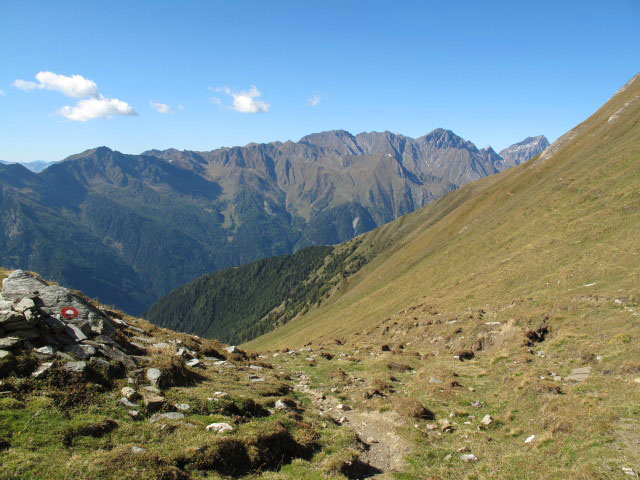 Pfunderer H&ouml;henweg zwischen Passenjoch und Gampish&uuml;tte (2. Okt.)