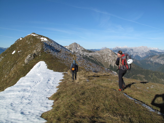 Erich und Sonja am Theklasteig zwischen Hoher Lins und Niedertörl (16. Okt.)