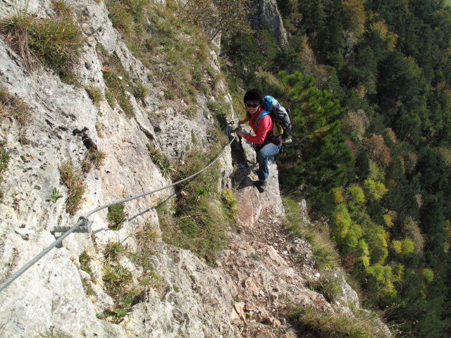 Pittentaler Klettersteig: Diana zwischen Schlüsselstelle und Ausstieg