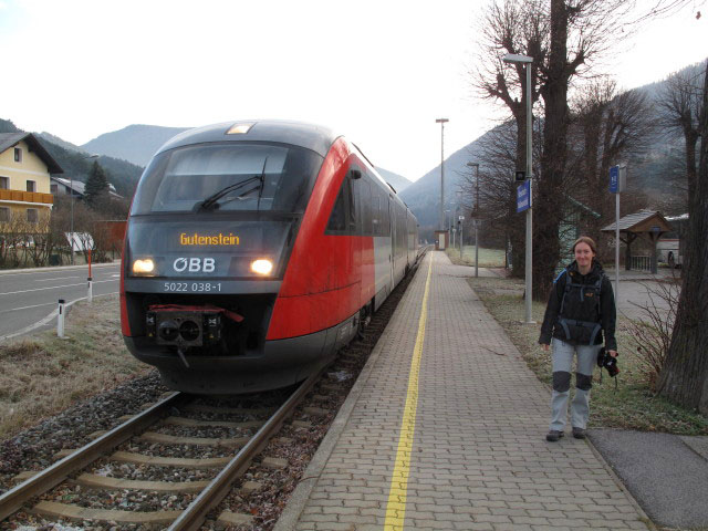 Carmen im Bahnhof Miesenbach-Waidmannsfeld, 399 m