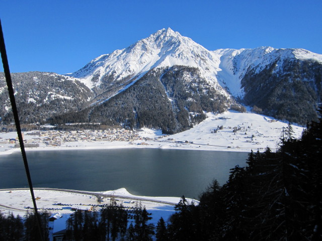 Reschensee von der Kabinenbahn Piz-Sch&ouml;neben aus