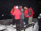 Christina, Gabriela, Helmut, Manuela, Claudia, Peter und Stefan beim Roseggerhaus, 1.586 m (1. Jän.)