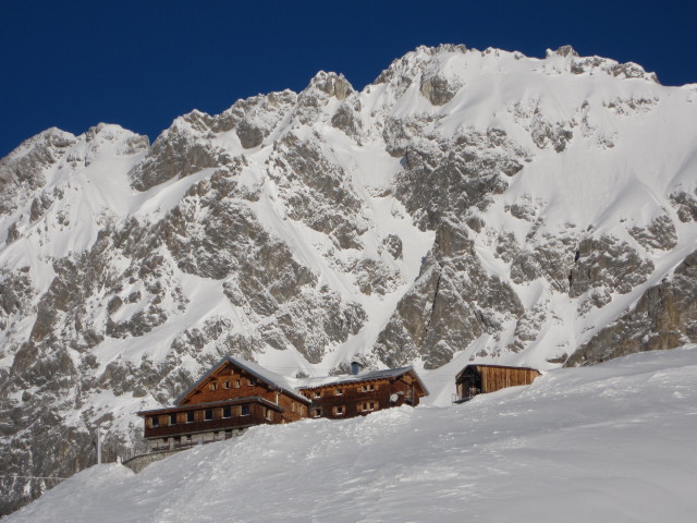 Ulmer Hütte von der Arlenmähderbahn aus (14. Jän.)