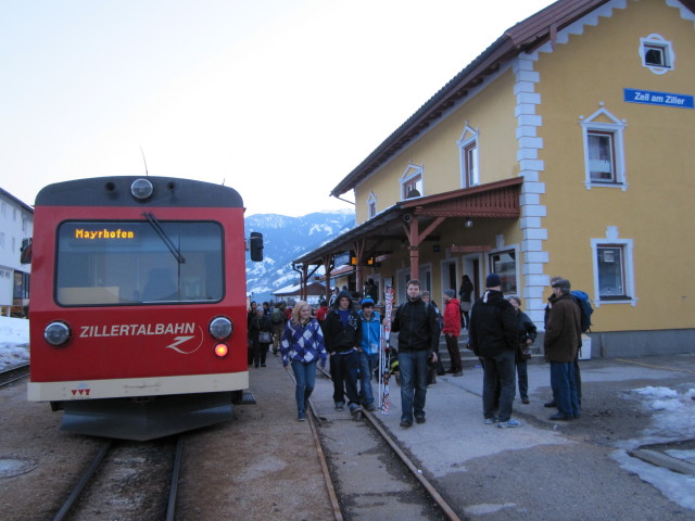 R 161 im Bahnhof Zell am Ziller, 560 m (3. März)