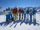 ?, ?, Miriam, ich, Ronald, Bernd, Melissa, ?, ?, ? und Simone bei der Bergstation der Kaiserbahn, 2.448 m (16. März)