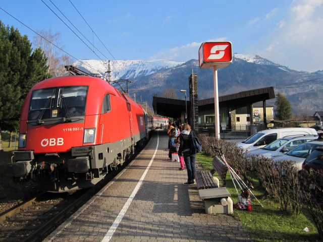 1116 037-1 als REX 3427 im Bahnhof Ebensee Landungsplatz