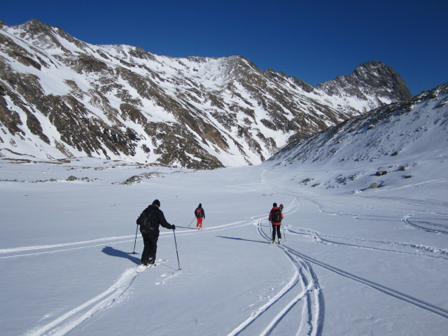 Gerwalt, Klaus, Michaela und Siegbert zwischen Keesseele und Essener-Rostocker-H&uuml;tte (1. Apr.)