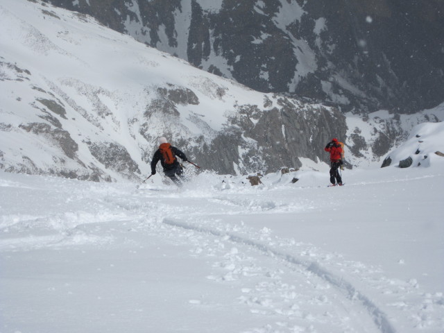 Siegbert und Christoph zwischen S&uuml;dlichem Malhamkees und N&ouml;rdlichem Malhamkees (6. Apr.)