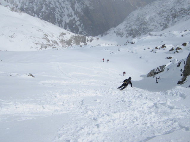 Gudrun, Siegbert, Michaela und Norbert zwischen S&uuml;dlichem Malhamkees und N&ouml;rdlichem Malhamkees (6. Apr.)