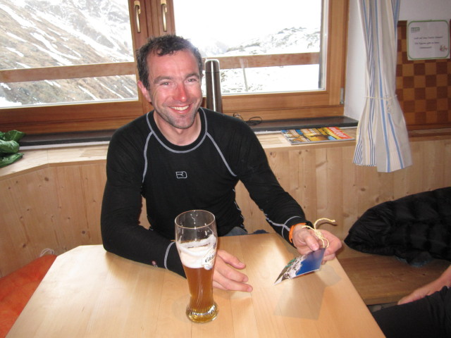 Siegbert in der Essener-Rostocker-Hütte, 2.207 m (6. Apr.)