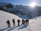 Gudrun, Siegbert, Gerwalt, Klaus, Christoph, Norbert und Michaela zwischen Essener-Rostocker-Hütte und Simonysee (2. Apr.)