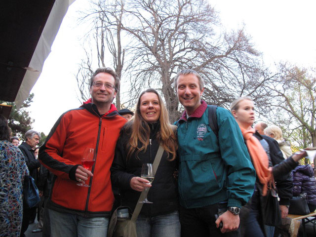 Michael, Marion und ich im Rathauspark (12. Apr.)