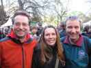 Michael, Marion und ich im Rathauspark (12. Apr.)