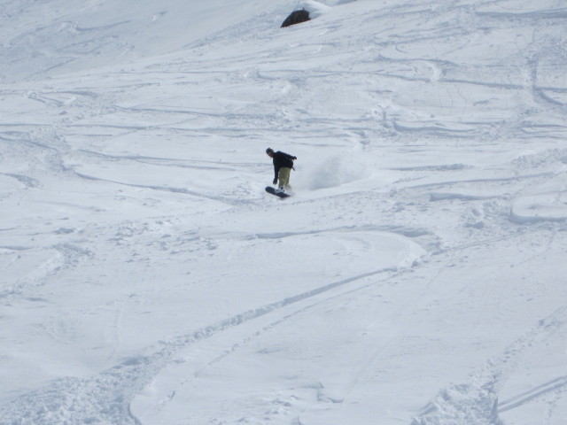Markus zwischen der Piste 34 und 35 (21. Apr.)