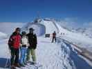 Ich, Mama und Markus bei der Bergstation der Lange Wand-Bahn, 2.850 m (17. Apr.)