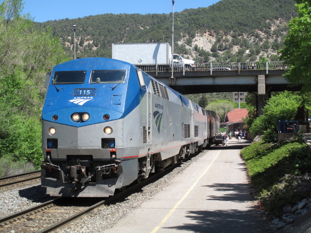 Train No. 5 im Bahnhof Glenwood Springs