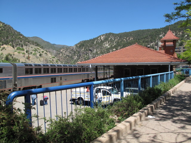 Train No. 5 im Bahnhof Glenwood Springs