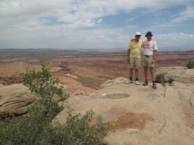 Papa und ich am Bartlett Overlook (11. Mai)