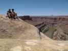 Papa und ich am Colorado River Overlook im Canyonlands National Park, 1.487 m (14. Mai)