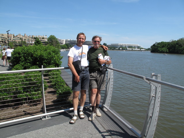 Ich und Papa beim Potomac River (19. Mai)