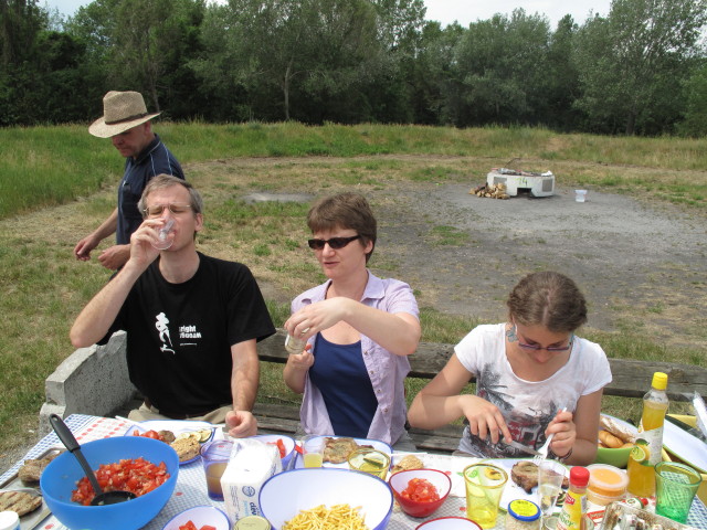 Leopold, Gerhard, Monika und Kathrin auf der Donauinsel