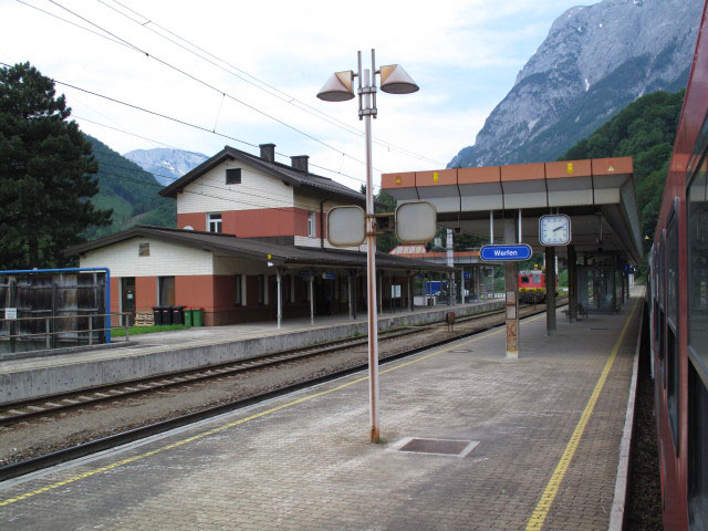 Bahnhof Werfen, 526 m