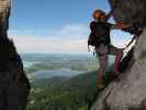 Tegelberg-Klettersteig: Axel beim Felsenfenster