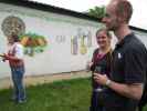 Heide, Katrin und Florian beim Riesengemälde