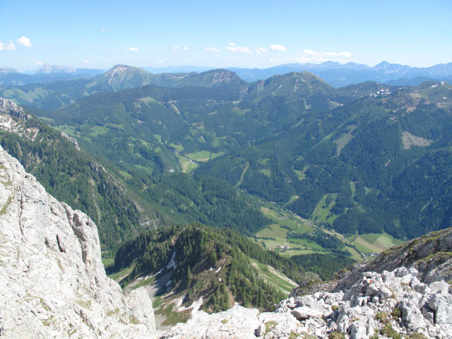 Eisenerzer-Alpen-Hauptkamm vom Kleinen Ödstein aus (16. Juni)