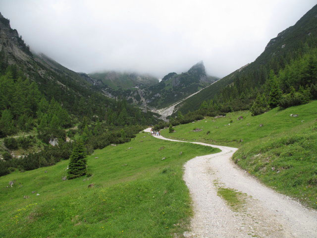 Weg 621 zwischen Latschenh&uuml;tte und Talstation der Materialseilbahn Muttekopfh&uuml;tte