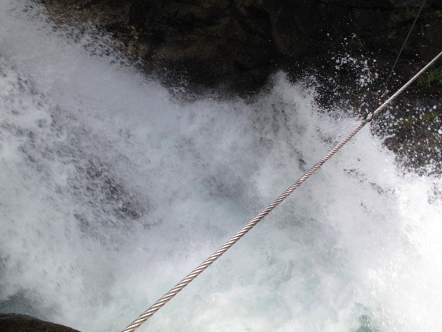 Stuibenfall-Klettersteig: Seilbrücke im zweiten Abschnitt