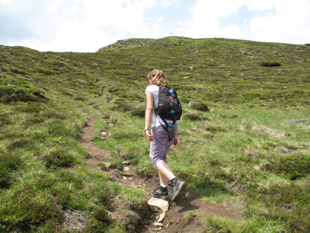 Kathrin zwischen Bergle und Narrenkogel