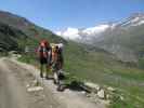 Gudrun und Christoph auf Weg 922 zwischen Gurgler Großalm und Langtaleregghütte (30. Juni)